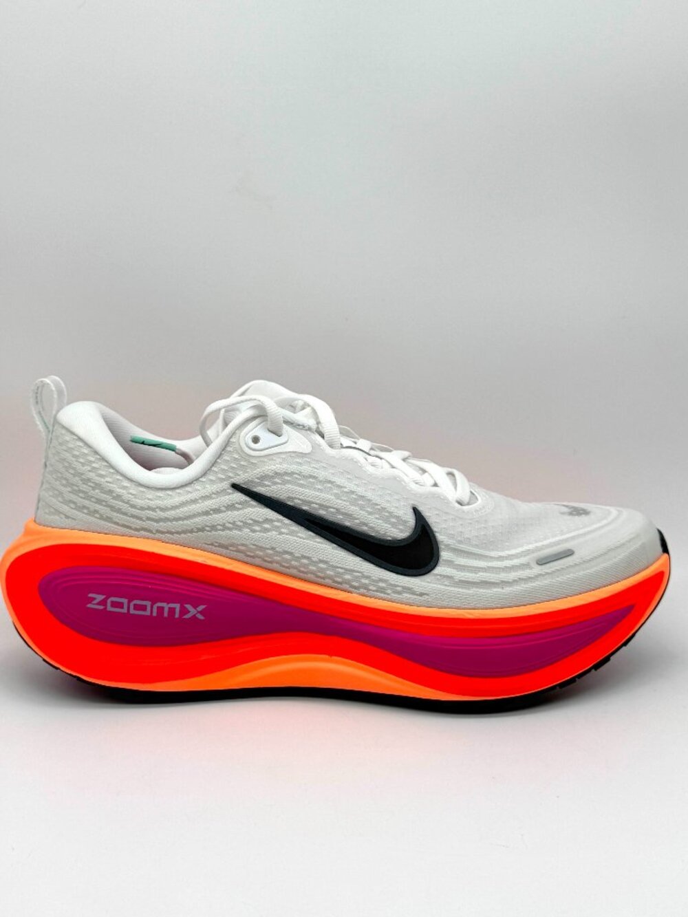 Nike Vomero Plus Womens White Fire Pink Shoes Sz 8.5 New Running HV8154-104